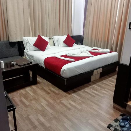 Holiday Hill Mountain View With Balcony McLeod Ganj Exterior foto